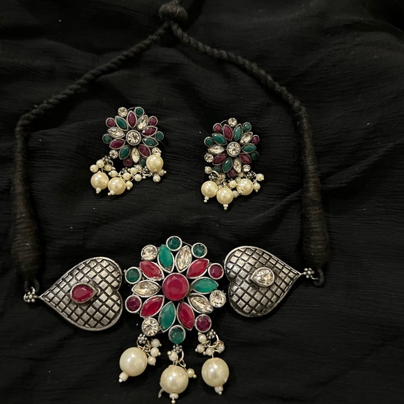 Oxidized multicolour chokar with earrings - Picture 1 of 2